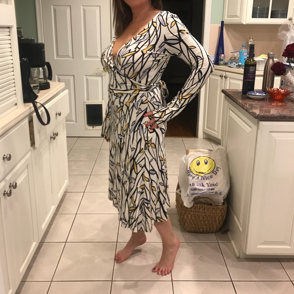 DVF wrap dress size 8